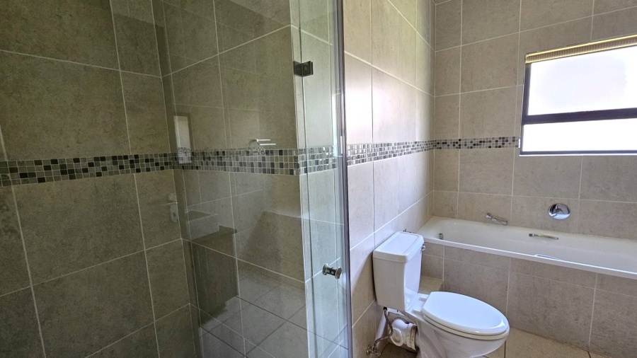 To Let 3 Bedroom Property for Rent in Melodie North West